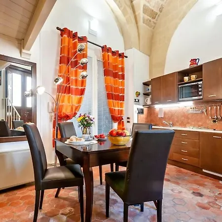 De Mari * Λέτσε